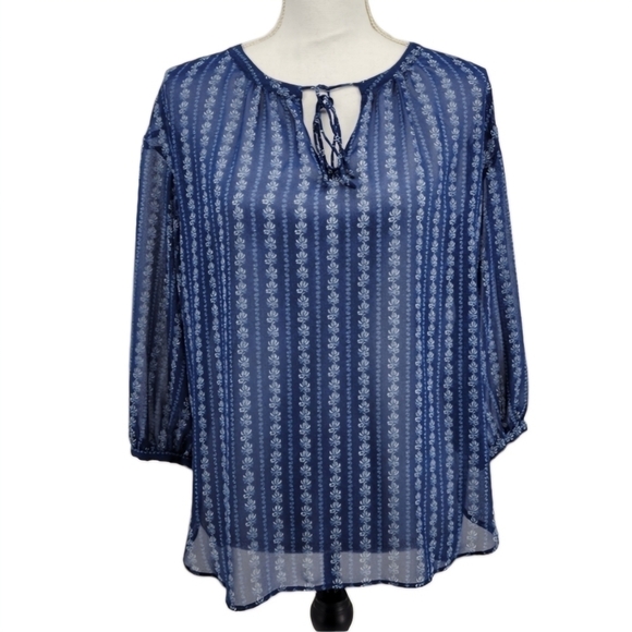 Uniqlo Disney Live Action Beauty and the Beast Blouse👚 - Picture 4 of 11